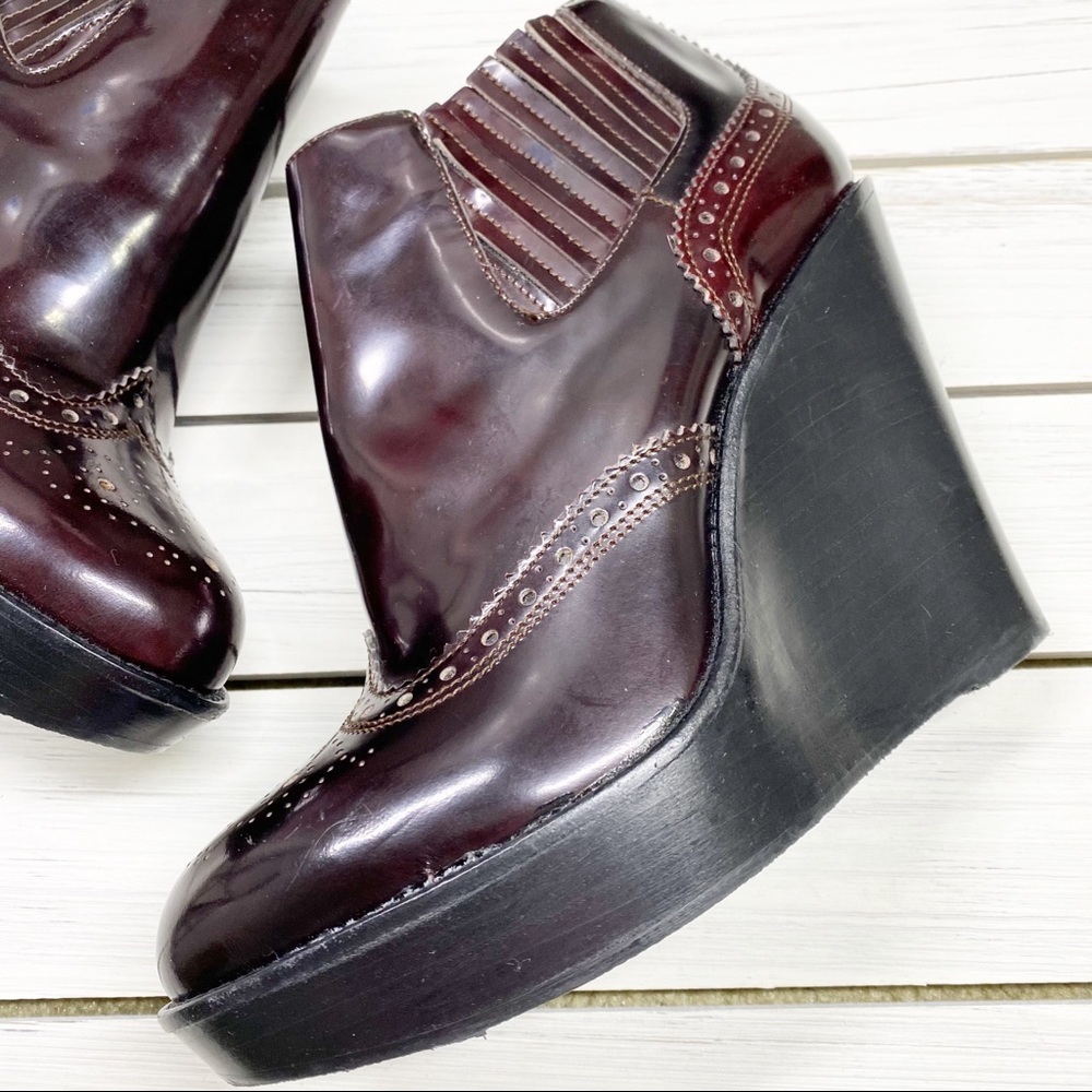 BURBERRY Brogue Chelsea Detailed Wedge Polished Leather Ankle Boots 38 - Picture 5 of 16